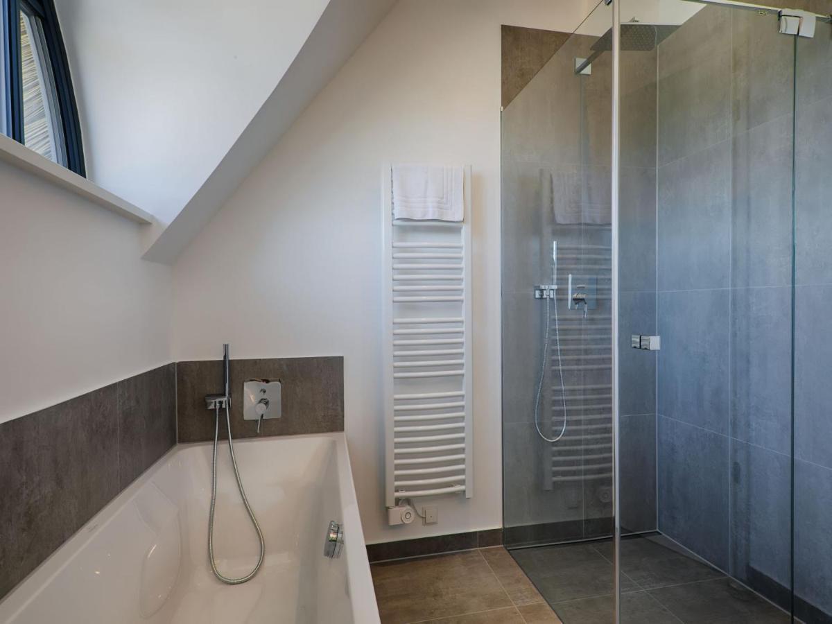 Reetland Am Meer - Luxus Reetdachvilla Mit 3 Schlafzimmern, Sauna Und Kamin F18 Dranske Exterior foto